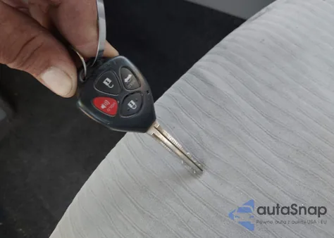 2010 Toyota Corolla Le z USA, uszkodzony, nr VIN JTDBU4EE9A9114715